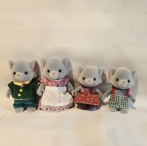 Vintage Calico Critters Ellwoods Elephant Family